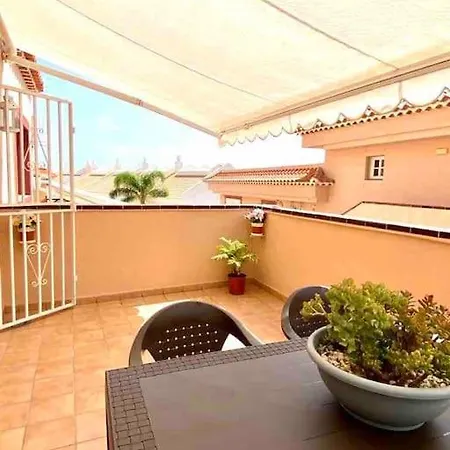 Confortable Y Centrico Los Cristianos (Tenerife)